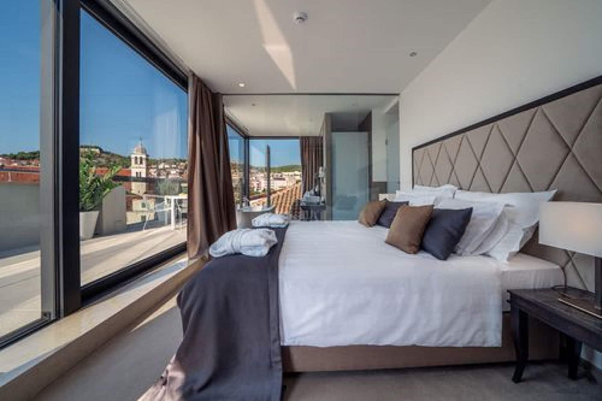 Bellevue Superior City Hotel Šibenik Esterno foto