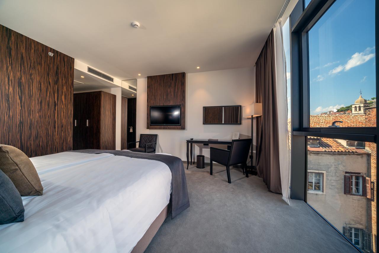 Bellevue Superior City Hotel Šibenik Esterno foto