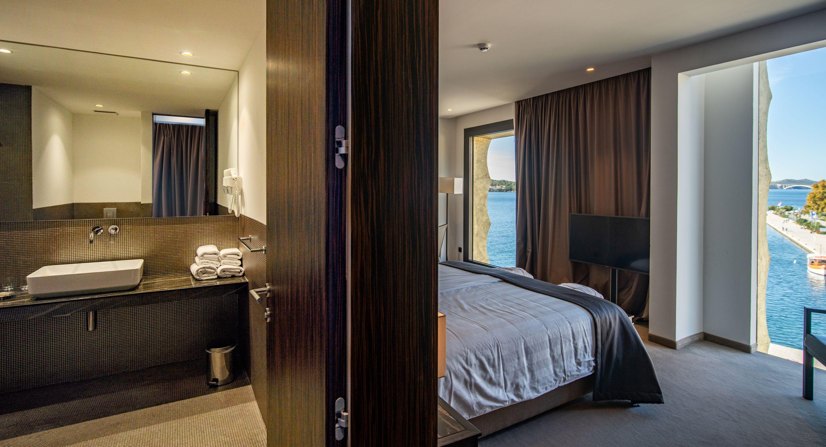 Bellevue Superior City Hotel Šibenik Esterno foto