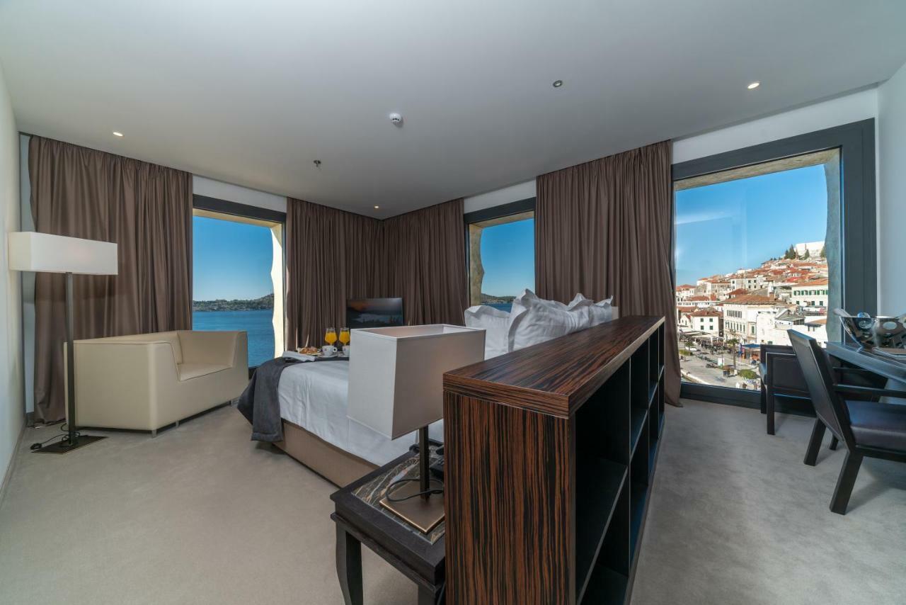 Bellevue Superior City Hotel Šibenik Esterno foto